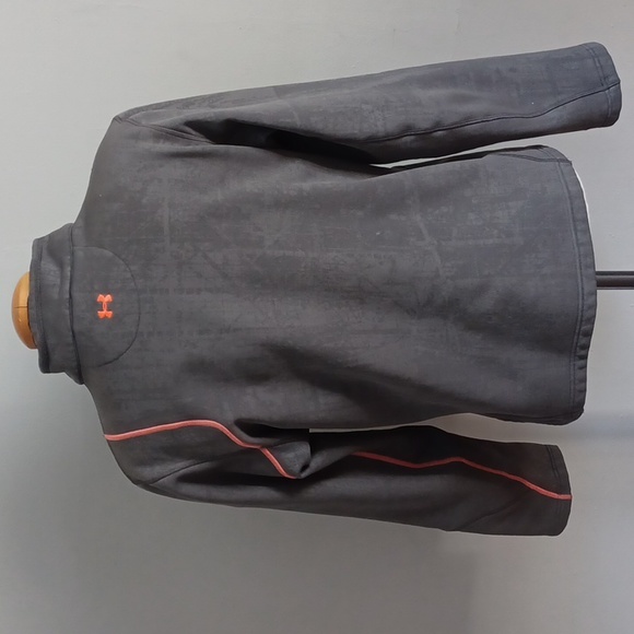 Under Armour Size XL - Picture 7 of 10